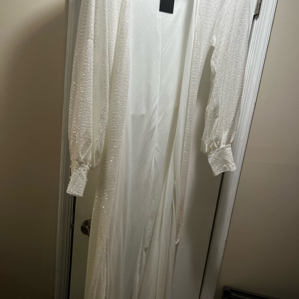 Pantora Bridal Wedding Robe - Picture 6 of 11
